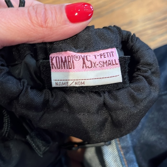 Ski Mittens - Picture 3 of 3